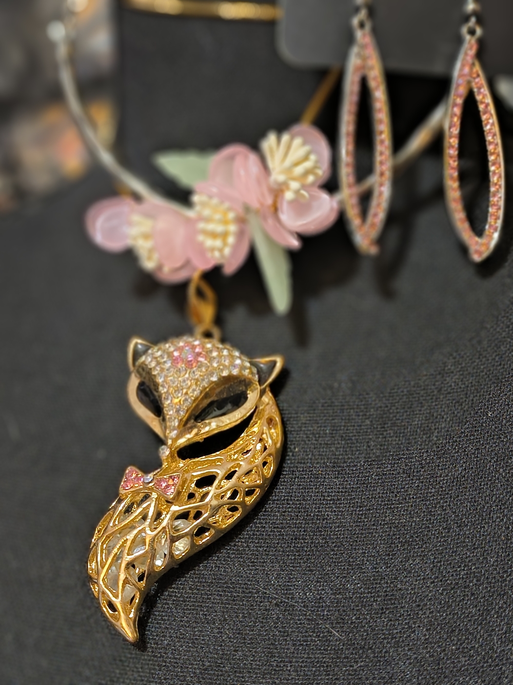 Gold Fox Pendant Necklace  Pink Crystal Accents /Acrylic Flower Choker Coord Set